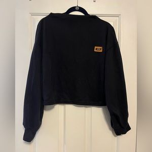 Cropped Black Sweatshirt